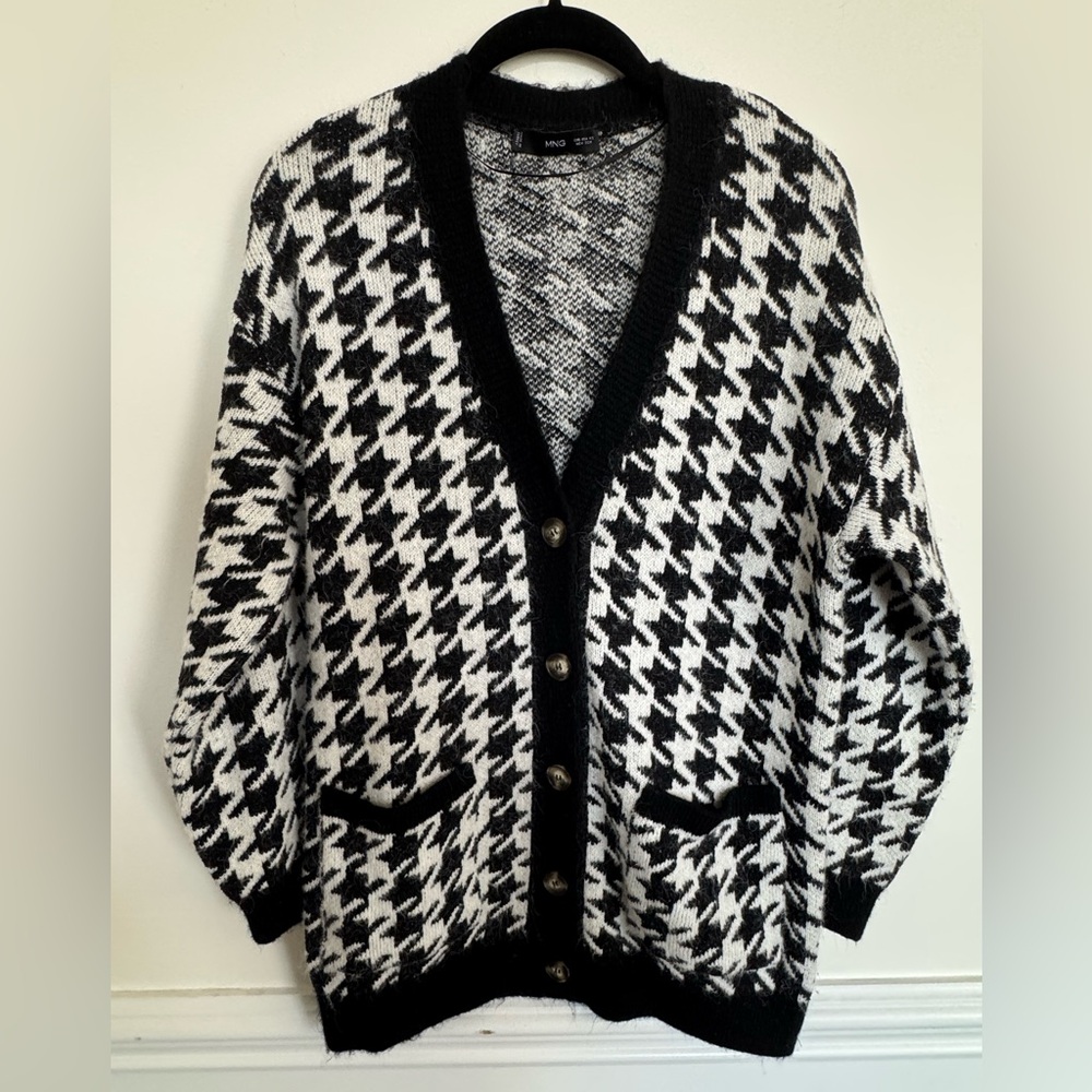 Mango Black and White Classic Oversized Houndstooth Cardigan - XS